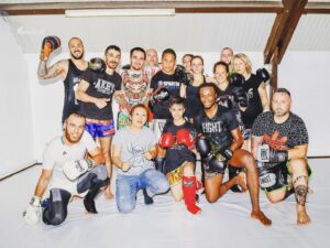 Nicolas Scandale Instagram - Sandsak Muay Thaï 💪🏽❤️🔥🔥