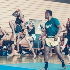 Nicolas Scandale Instagram - Validé par @saenchaithailand 😂😂🔥🔥 (photos: @fight.action )