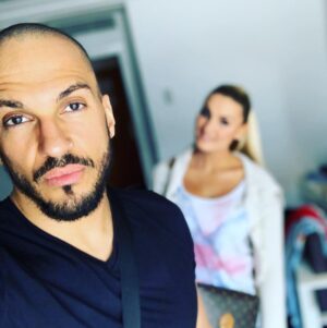 Nicolas Scandale Instagram - Je suis flou de toi😂😂❤️❤️ @marine_zielkowski