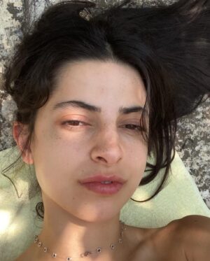 Nicolasa Ortíz Monasterio Instagram - 🌼 se da algo a cambio de algo
