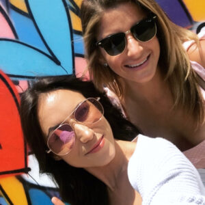 Nicole Dambro Instagram - Heyyyyy look I’ve got a heart on 😜 #lovewall #punderful #lifeisdambreezy #nikwearsshortjorts —————————————
Photo 📸 by my love @krisenss 💜 thank you for visiting and for such an amazing afternoon. Until our next adventure! 😘