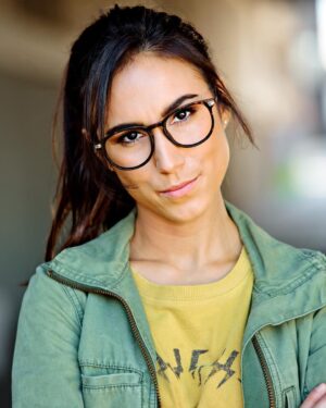 Nicole Dambro Instagram - My face when the doctors told me it was all in my head 🤨 surgery is complete, and I feel relieved that my year and 4 months of suffering is coming to an end. Biggest lesson? Health is wealth. And if you’re ill and know something is wrong, BE YOUR OWN ADVOCATE. Find your medical champions (mine are @herniadoc and Dr. Magner) and don’t stop. Living in pain is not normal. Take care of yourselves. #healthiswealth #nicoledambroactress #backinthegame (photos by MRP  photographer @acgphotos)