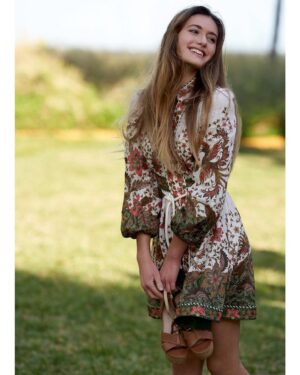 Nicole Elizabeth Berger Instagram - It’s official! Now represented by @elitemiami for modeling.
📸: @gonzalofeophoto
