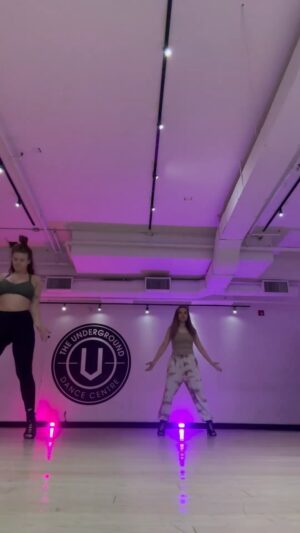 Nicole Huff Instagram - Fun heels class yesterday at @theundergrounddancecentre with @briannekatzgriffin 💖