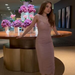 Nicole Huff Instagram - 👩🏻‍🎓🩷