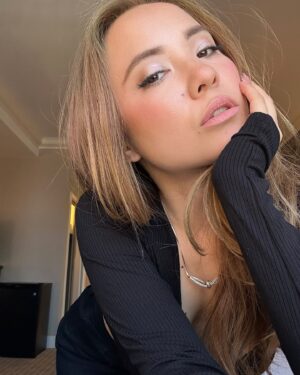 Nicole Huff Instagram - 🖤