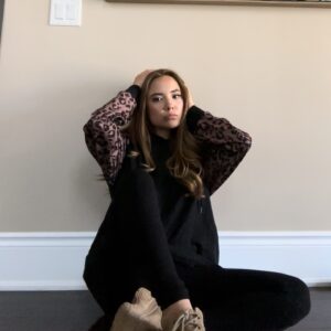 Nicole Huff Instagram - 🐆🤎