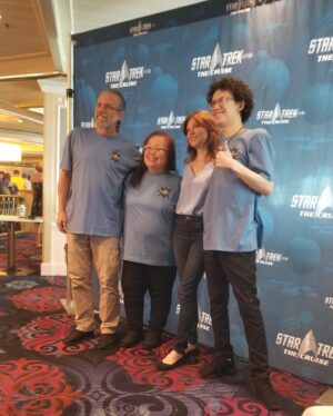 Nicole de Boer Instagram - Having THE BEST time on @startrekthecruise !! Hosting cupcake decorating &karaoke, playing in gameshows, dancing the night away and meeting all the wonderful #StarTrek fans. All aboard a gorgeous ship that looks a lot like the #ds9 promenade! Feeling #trulyblessed #startrek #startrekthecruise #startrekfamily #navigatoroftheseas 
🛳️👾👽🍹🎤🛳️☀️🖖🥰