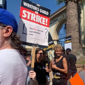 Nicole de Boer Instagram - What an incredible turnout today! It was an honor to walk the picket line in solidarity with these actors  and writers today. Fantastic fan support too. 🖖 ✊🏼🙏🏼

#solidarity #unitedwetrek #sagaftrastrong #sagstrike #wgastrong.