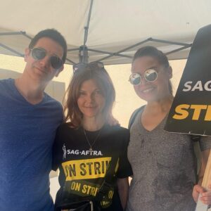 Nicole de Boer Instagram - What an incredible turnout today! It was an honor to walk the picket line in solidarity with these actors  and writers today. Fantastic fan support too. 🖖 ✊🏼🙏🏼

#solidarity #unitedwetrek #sagaftrastrong #sagstrike #wgastrong.