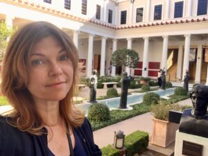 Nicole de Boer Instagram - Fun family day and early bday celebration at #gettyvilla and an always delightful #malibufarm lunch ☀️💙🥰🍹🥗
