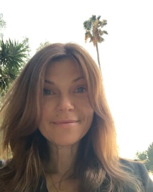 Nicole de Boer Instagram - December in Cali 🌴