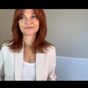 Nicole de Boer Instagram - They turned me into a redhead.😊

#redhead #actorslife #torontofilmindustry #haircolor #haircolour