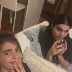 Nida Khurshid Instagram - Shits and giggles. Enjoy tonight’s episode!