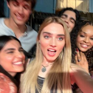 Nida Khurshid Instagram - To our phenomenal producers, showrunner, writers, studio, network, casting department, cast and crew, I love y’all and am beyond grateful to create happily by your side. My younger self, little Nida, is smiling ear to ear seeing representation on tv. I hope Latika and all our wonderful characters resonate with you all in every episode to come. To the fans of Supernatural, thank you for tuning in last night and thank you for all your love and support and I can’t wait for y’all to watch more! Congrats to everyone involved!✌🏽💛🤗🎉🥹Catch us every Tuesday on @thecw