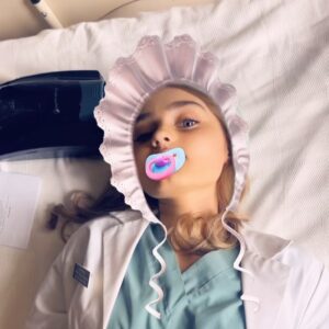 Nida Khurshid Instagram - Shits and giggles part…3…?🤡🥴🫠