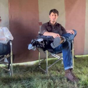 Nida Khurshid Instagram - One more week until an all new episode of @thecwwinchesters . In the meantime….🤡