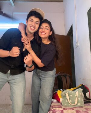 Nidhi Bhavsar Instagram - You can’t call them your friend if they don’t celebrate your win 

Today just a Instagram Post Tomorrow you’ll see our posters on streets 🙌🏻❤️