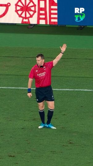 Nigel Owens Instagram - ¡Un maestro adentro de la cancha! ¡Feliz cumpleaños, @nigelrefowens! 💪🏼