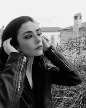 Nihan Balyalı Instagram - Güzel annem çekti 🖤