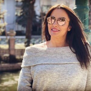 Nihan Durukan Instagram - Yeniden güneşli günler gelecek...☀️🙏🏻