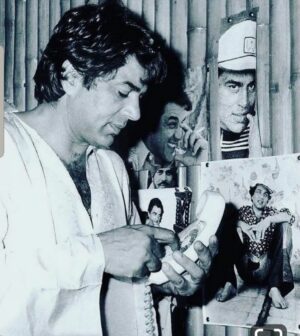 Nikhil Dwivedi Instagram - Its rare when your own fine art can match with God's fine art.
Study Dharmendra's body of work as an actor. 
Then stare at all his pictures.
Then try to decide who made better art. God or him.
Happy Birthday Legend!
#SuperStarDharmendra
#GodsArt