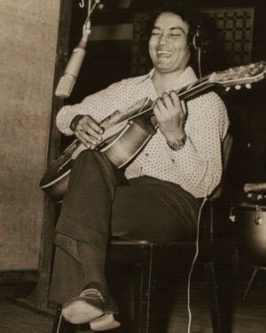 Nikhil Dwivedi Instagram - #BhupinderSingh
Thank You for educating us in the finer difference of a mere voice & a voice with a Soul!
Also Thank You for some of the Best Guitar Riffs ever composed in Indian Film Music.
Rest in Glory!! You were so so unique.
