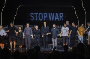 Nikita Kukushkin Instagram - International premiere - "Man with no name"

The team of madmen really performed a miracle.The most complex performance begins its life in the open world.Will live in different languages-Go ahead.We will win!!
Международная премьера спектакля «Man with no name”

Команда безумцев действительно совершила чудо.Сложнейший спектакль начинает свою жизнь в открытом мире.Будет жить на разных языках.
Авторы: @aidu_official , @barmenkovbarmenkov ,никита кукушкин, @kirillserebrennikov .  Драматург: @valeriy.pecheykin 
Генеральный продюсер: @geshertheatre (@lenakreindlin -Богиня родительница, @romankvetner -Лучший родитель), @flow_projects_de(компания которая может всё).

Генеральный спонсор QuantHill(@igor_shepelev90 - Лучшие в криптомире,
Человек благодаря которому эта история во многом стала возможной!Наше поколение всё сможет-Победим!!!)
Ко-продюсер @playhouse_tlv (@margulislive , @ushamargusha - куют новый мир)
Партнёр Kirill&Friends (Новое и родное) @gogolcenter 

Команда: @paradnaya (гениальный партнер и Продюссер,сворачивает не только горы), @yara_ziva (Продюссер спектакля - тот кто спасет и вывезет всё), @nadenka_reizman (Помреж которого не остановить❤️), Сергей Кучер(Свет от Бога),Ilya Reizman(Тех.дир.с которым невозможное - возможно), @kuzannna (реквизит который будет даже если нет мира), @pavelkaplevich (Тот благодаря кому создаются миры)Женя(тех.дир.который комару нос подточит если будет необходимо),Антон и Миша(Электронщики свернувшие горы).
Фото: Александр Ханин
Вперёд!
Мы Победим!