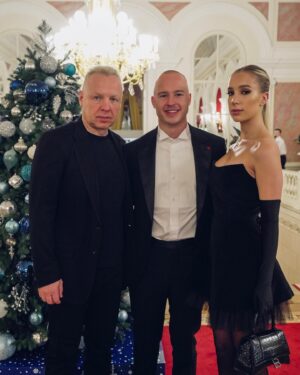 Nikita Mazepin Instagram - New Year’s Eve with loved ones 💫