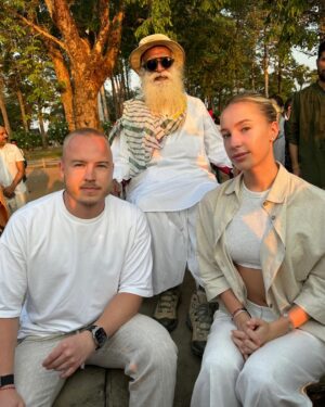 Nikita Mazepin Instagram - Exploring Bali & Cambodia with @sadhguru. An incredible time growing spiritually #MM
