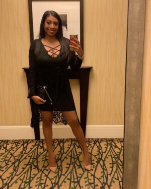 Nikki Vanderdyz Instagram - Get you a keeper not just someone passing through. 😚❤️
#grammys 
#clivedavis 
#party 
#beverlyhilton