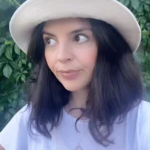 Nikki Yanofsky Instagram - How I approached the vox on Comes Love #jazz #vocalproduction #womeninmusic