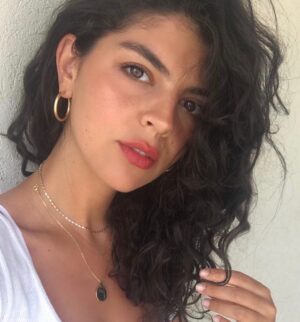 Nikki Yanofsky Instagram - 🕊 רחל