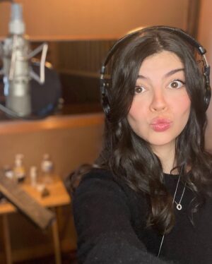 Nikki Yanofsky Instagram - Amid the wild year we’ve had, here were some 2021 highlights: 

I experienced the best day of my life so far…  I got married! It was a tiny, intimate ceremony and it couldn’t have been more special. It was perfect 👰🏻‍♀️

I also co produced (for the first time!) an album that I am beyond excited about. In a time where connecting has been challenging to say the least, I was forced to look inward, and I reconnected deeply with what made me fall in love with music to begin with: JAZZ! 

I know we are all navigating the new normal,  I only hope that we can continue to connect in unconventional but meaningful ways in 2022, whether it be with ourselves or with each other. For me, that begins with some new music! I can’t wait to share all I’ve been working on!! Happy and healthy new year to all🍾✨🎶