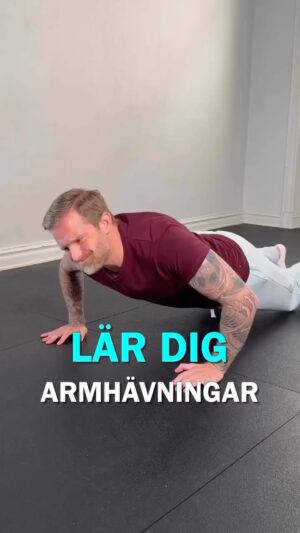 Niklas Andersson Instagram - 2 saker krävs för att du ska klara armhävningar, eller 3! 1 att du faktist försöker göra armhävningar, 2 tålamod, 3 tid och regelbundenhet.

Typ som med allt man vill bli bra på, enligt mig så bör armhävning vara något man ska klara på nationella proven i högstadiet. För att du har mer nytta av att klara en armhävning än att stava till ett ord du aldrig kommer skriva 😊