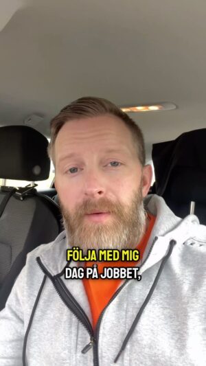 Niklas Andersson Instagram - En typisk dag i primärvården, fick skrämma skiten ut Anna också 😄 riktigt glamorös vardag som ni ser 🙃