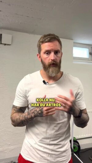 Niklas Andersson Instagram - ARTROS - Träning och motion är lite av en prioritet, och eftersom det är vanligast i knä och höft så har också träningens effekt på artros studerats som mest här.

Men en teori är att det skulle kunna ha liknande effekt på andra leder, förhoppningsvis. Oavsett så är det alltid bra att träna om man kan.

Så någon bästa övning finns inte, alla har lite olika ont och olika problem med sin artros, så det verkar vara bra om den individanpassas. Och vill man experimentera lite själv så är det bara ta för sig. Skulle någon typ av träning irritera för mycket kanske man inte behöver sluta helt.

Man kan då testa att anpassa och modifiera lite. Så leta inte för mycket efter den magiska övningen utan leta efter vad som verkar funka och passa dig bra just nu.

Ökad styrka och smärtlindring verkar vara det som träning bidrar med mest och får man mindre ont tänker jag att det i sin tur kan förbättra livskvalité och funktion hos vissa ☺️