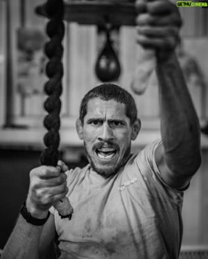 Niko Price Instagram - Preparing for battle 💪🏼 #ufc #training #ufc290