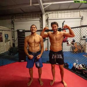 Niko Price Instagram - Picked up a New Sport and had some Fun with @hybridufc the other day.

New YouTube Video link in bio 🥊💪🏼