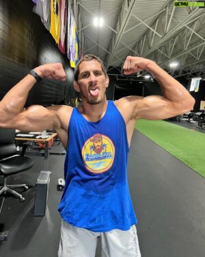 Niko Price Instagram - 💪🏽🥩 8 days out #ufc290