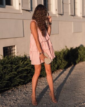Nikol Švantnerová Instagram - Poslední střípky z eventu🌸🤍jsem vděčná, že mi moje práce dovoluje, že můžeme být všude spolu. #happytogether