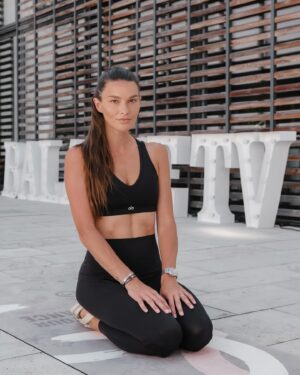 Nikol Švantnerová Instagram - Balance event🌸🧘🏽‍♀️holky děkuji za dva krásné sportovní dny. Měli jste to vyladěné do detailu a moc jsem si to užila. @tatianazidekova znám už asi 6 let a je hezké sledovat, jak se to vše posunulo a posunuje, přeji spoustu spokojených cvičících klientek a já se přidávám též! #balancesk #sportyevent