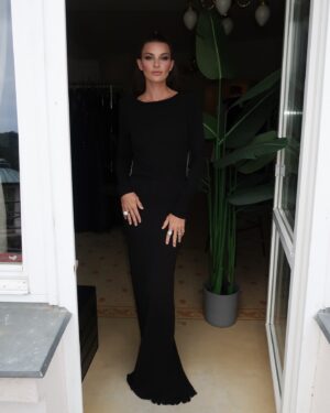 Nikol Švantnerová Instagram - Poslední look z Karlových Varů🖤tentokrát celý v režii @thedressprague a @pavelkortan 
Děkuji za vše! #kviff2024