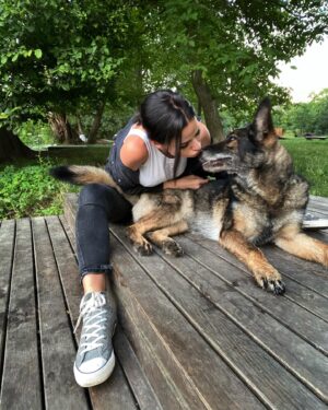 Nikola Donéová Instagram - Moje láska navždy. Chybíš mi, Wendy.