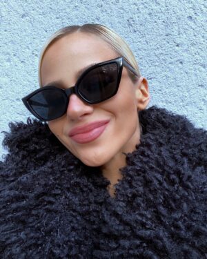 Nikola Donéová Instagram - M I B 🕶