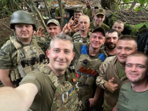 Nikolay Serga Instagram - Майбутнє нашої країни вирішується в окопах. 

 Бо в окопах краще за все відчувається ціна за це майбутнє. 

 Люди, які платять найвищу можливу ціну, віддаючи своє життя, наврядчи колись зрадять тому, за що його віддають. 

 Бо зрада приведе до повтору цього досвіду. 

 А цей досвід ніхто не хоче повторювати.