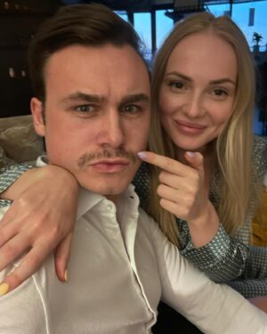 Nikolay Sobolev Instagram - Сегодня мне 29! 

Время летит, годы идут, но самое главное – чтобы твой личный рост был пропорционален времени, которое ты провёл на Земле. 

Мое кредо – учиться каждый день. Познавать этот мир, впитывать новые знания, читать, отдавать и бесконечно радоваться тому, что из квадриллионов возможных вариантов, я оказался именно здесь и сейчас. Собой, а не кем-то другим. Живым. Здоровым. В окружении друзей, любимой, родителей и котиков. 

Спасибо всем за поздравления!🥳
