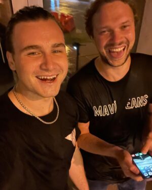 Nikolay Sobolev Instagram - Сегодня мне 29! 

Время летит, годы идут, но самое главное – чтобы твой личный рост был пропорционален времени, которое ты провёл на Земле. 

Мое кредо – учиться каждый день. Познавать этот мир, впитывать новые знания, читать, отдавать и бесконечно радоваться тому, что из квадриллионов возможных вариантов, я оказался именно здесь и сейчас. Собой, а не кем-то другим. Живым. Здоровым. В окружении друзей, любимой, родителей и котиков. 

Спасибо всем за поздравления!🥳
