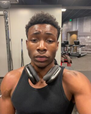 Niles Fitch Instagram - 🙎🏾‍♂️