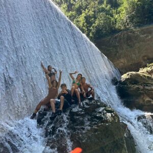 Nilka García Solís Instagram - Río #LaPlanta #Arecibo #puertorico 🇵🇷 
#roadtrip by @labusadoratrainingcenter 
#goals